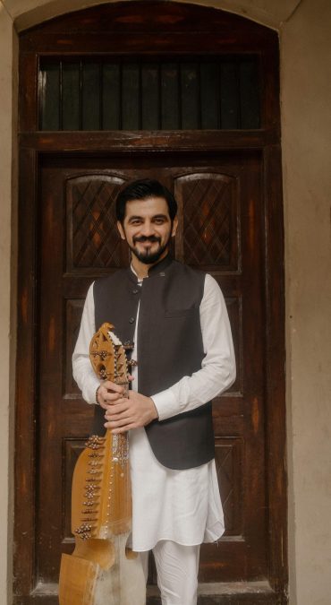 15E924C8-7AEE-4AE7-9E19-DB1A254B6AA9